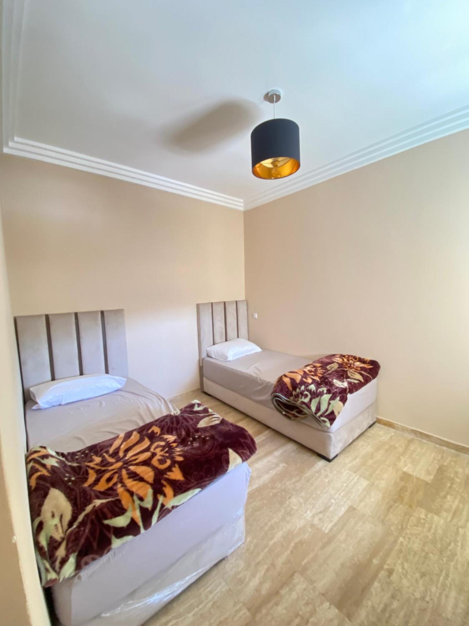 Beachfront - Luxury Apartment
